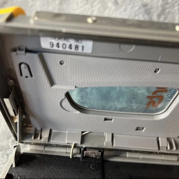 Vintage- Sony Sports Walkman AM/FM Radio
Cassette Player - Tested -Works - Picture 8 of 9